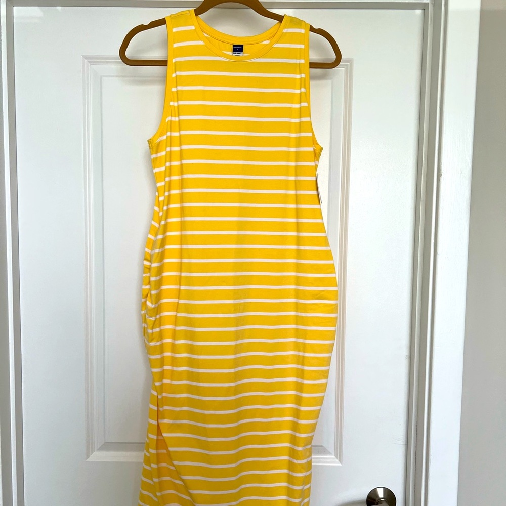 Old Navy Maternity Dress